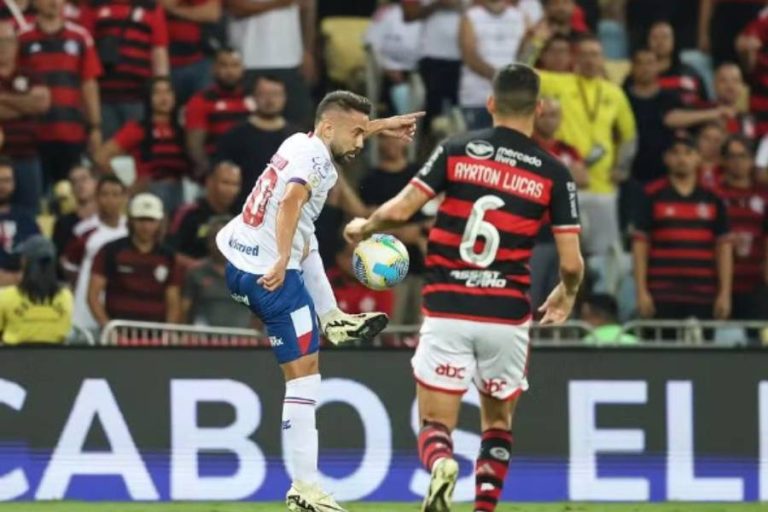 Everton Ribeiro em Flamengo x Bahia