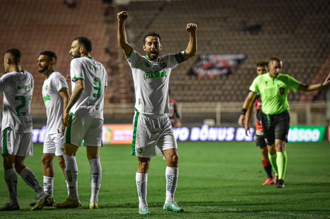 Nenê, do Juventude