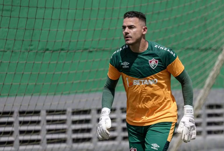 Sem espaço no Fluminense, Felipe Alves tem futuro definido pelo Tricolor Carioca