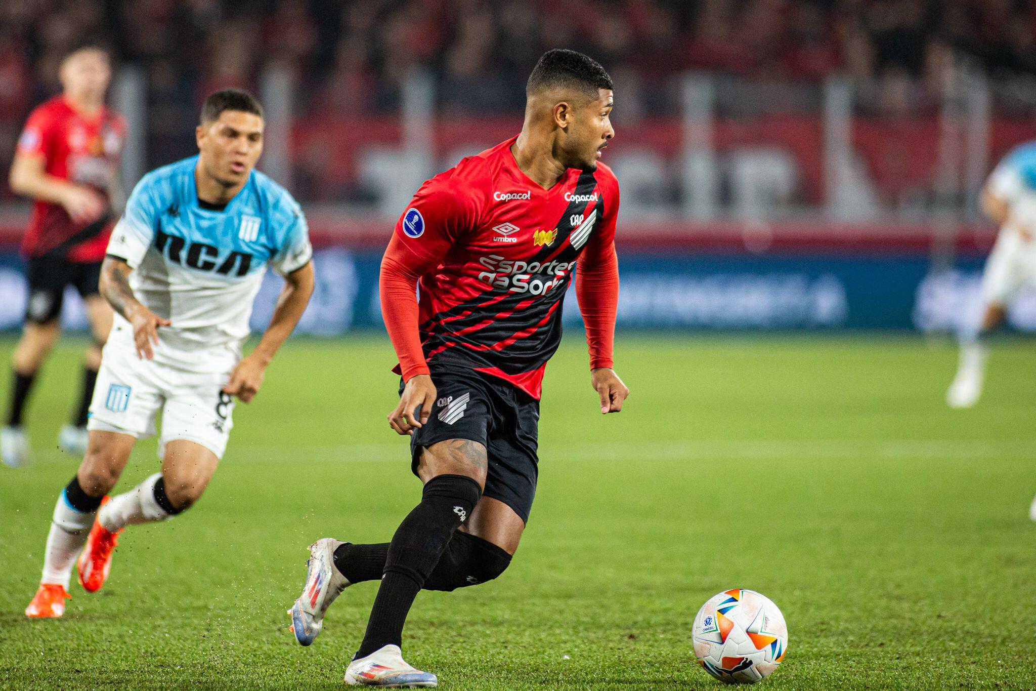 Fernando em Athletico x Racing pela Sul-Americana