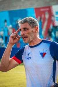 Vojvoda fala sobre seu futuro como treinador