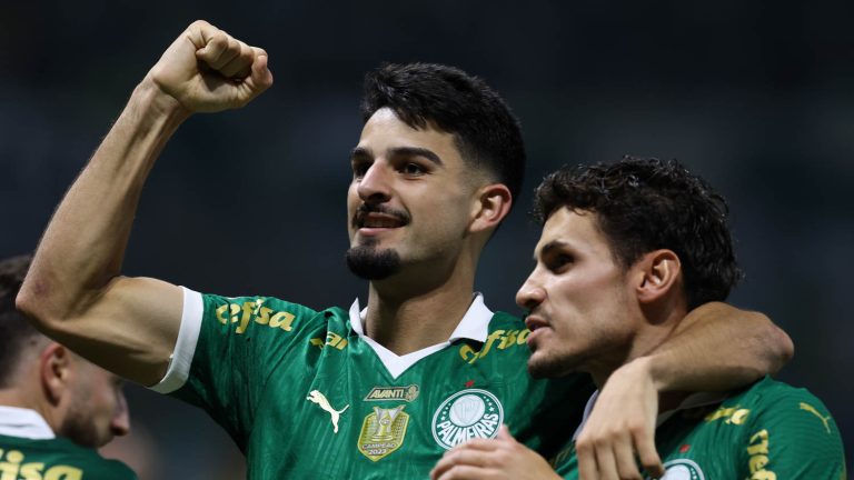 Flaco López comemora gol do Palmeiras contra o Juventude