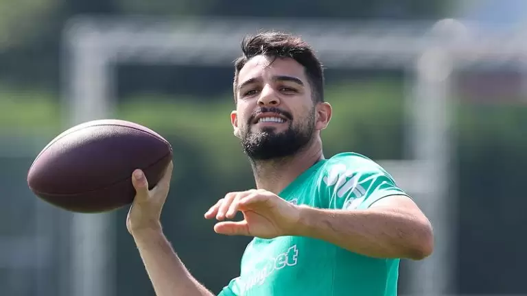 Flaco López, do Palmeiras, durante treinamento, no CT do Philadelphia Eagles