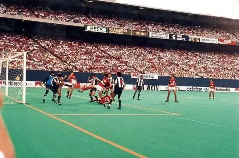 Flamengo x Alianza Lima no Giants Stadium em 1990