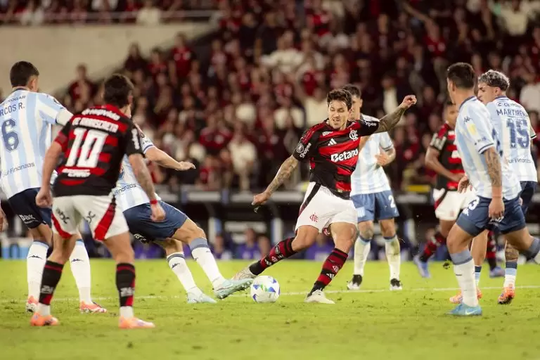 Flamengo x Racing pela Libertadores 2025