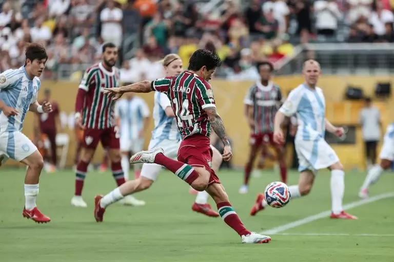 Fluminense x Ulsan HD pela Copa do Mundo de Clubes