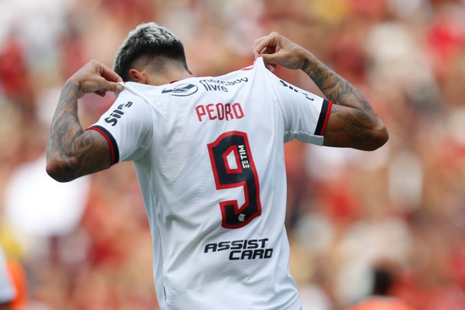 Flamengo goleia Nova Iguaçu em Maracanã com mais de 50 mil pessoas