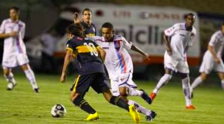 Lance em Fortaleza x Boca Juniors, em 2010