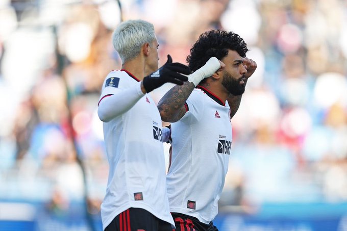 Gómez faz seu 5º gol em clássicos, 20º pelo clube e entra no Top 5