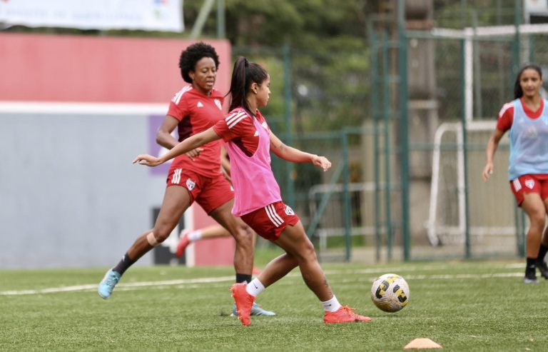 São Paulo e Cruzeiro se enfrentam neste domingo (12) pelo Brasileirão Feminino. Foto: Reprodução/São Paulo Feminino