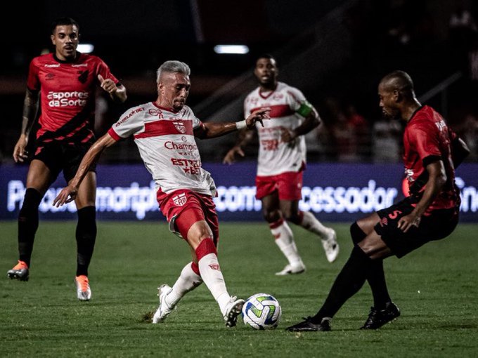 CRB vence o Athletico-PR na Copa do Brasil