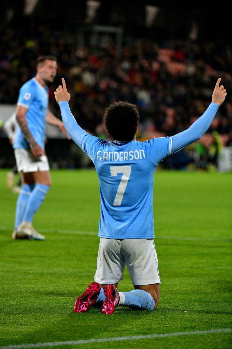 Em jogada épica, Felipe Anderson marca, Lazio vence, e brasileiro fica perto de recorde no clube e na carreira