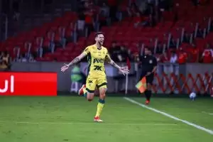 Jemmes, zagueiro do Mirassol em 2025