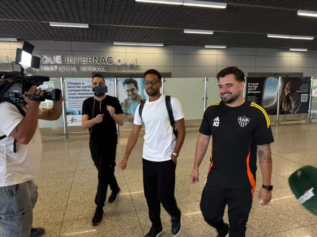 Renan Lodi desembarca em Minas Gerais