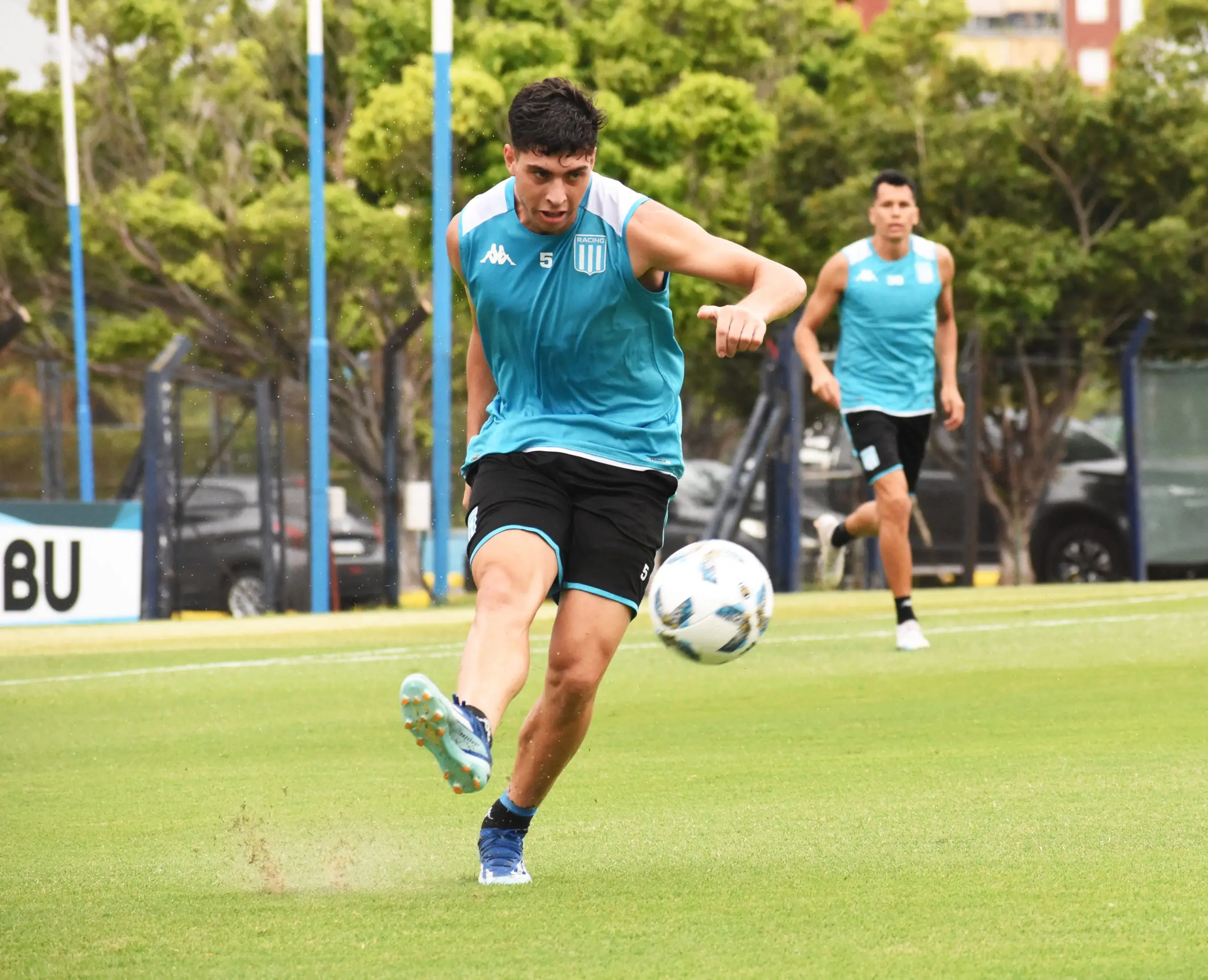 Flamengo está de olho em Juan Nardoni, do Racing, da Argentina