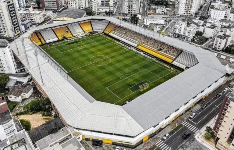 Estádio Heriberto Hülse