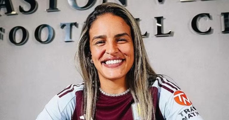 Gabi Nunes assina com o Aston Villa