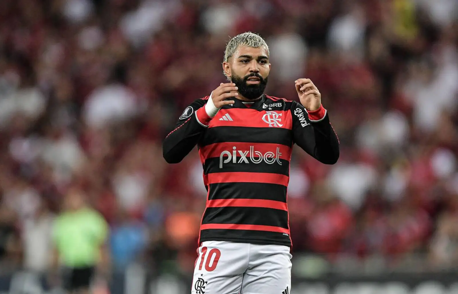 De volta à Europa? Palmeiras ganha concorrência pesada por Gabigol