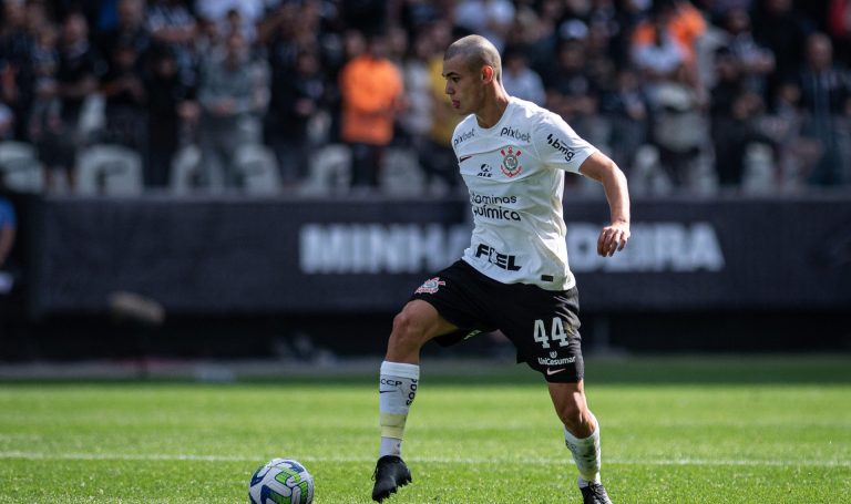 Gabriel Moscardo, volante do Corinthians, já vendido ao PSG. (Foto: Divulgação / Alamy)