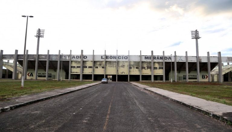 Estádio Leôncio de Souza Miranda (Mirandão)