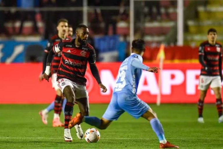 Gerson em ação pelo Flamengo