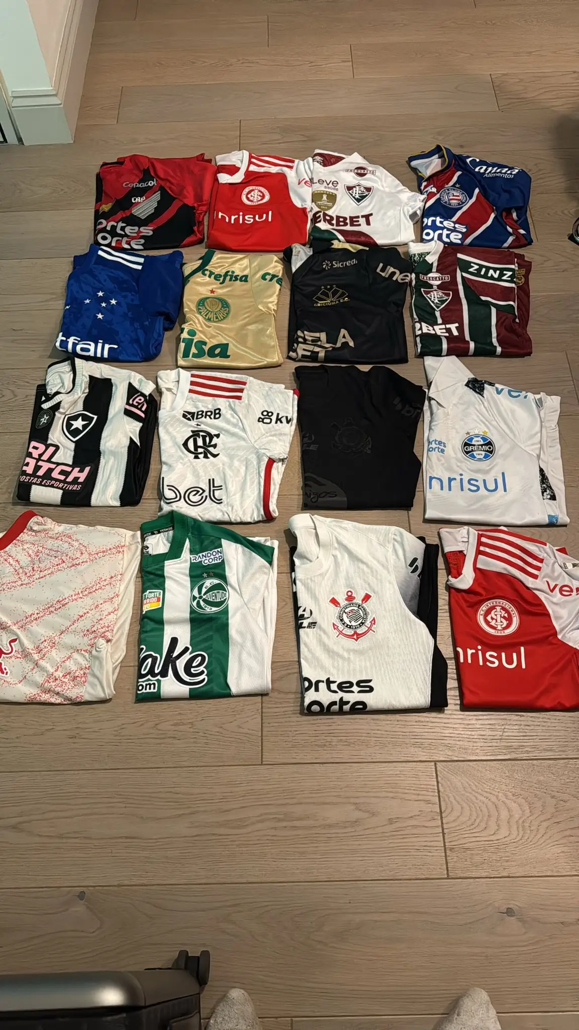 Camisas de Bolasie