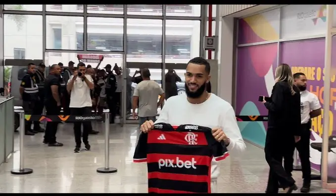 Juninho é o novo atacante do Flamengo