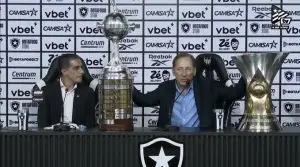 John Textor e Renato Paiva durante a apresentação do treinador ao Botafogo