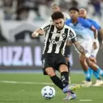 Alex Telles fez um dos gols da vitória do Botafogo