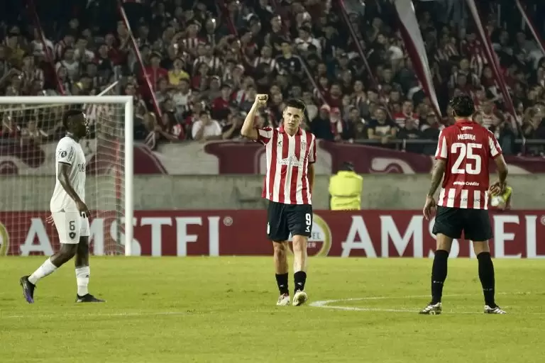 Botafogo perdeu para o Estudiantes na Libertadores