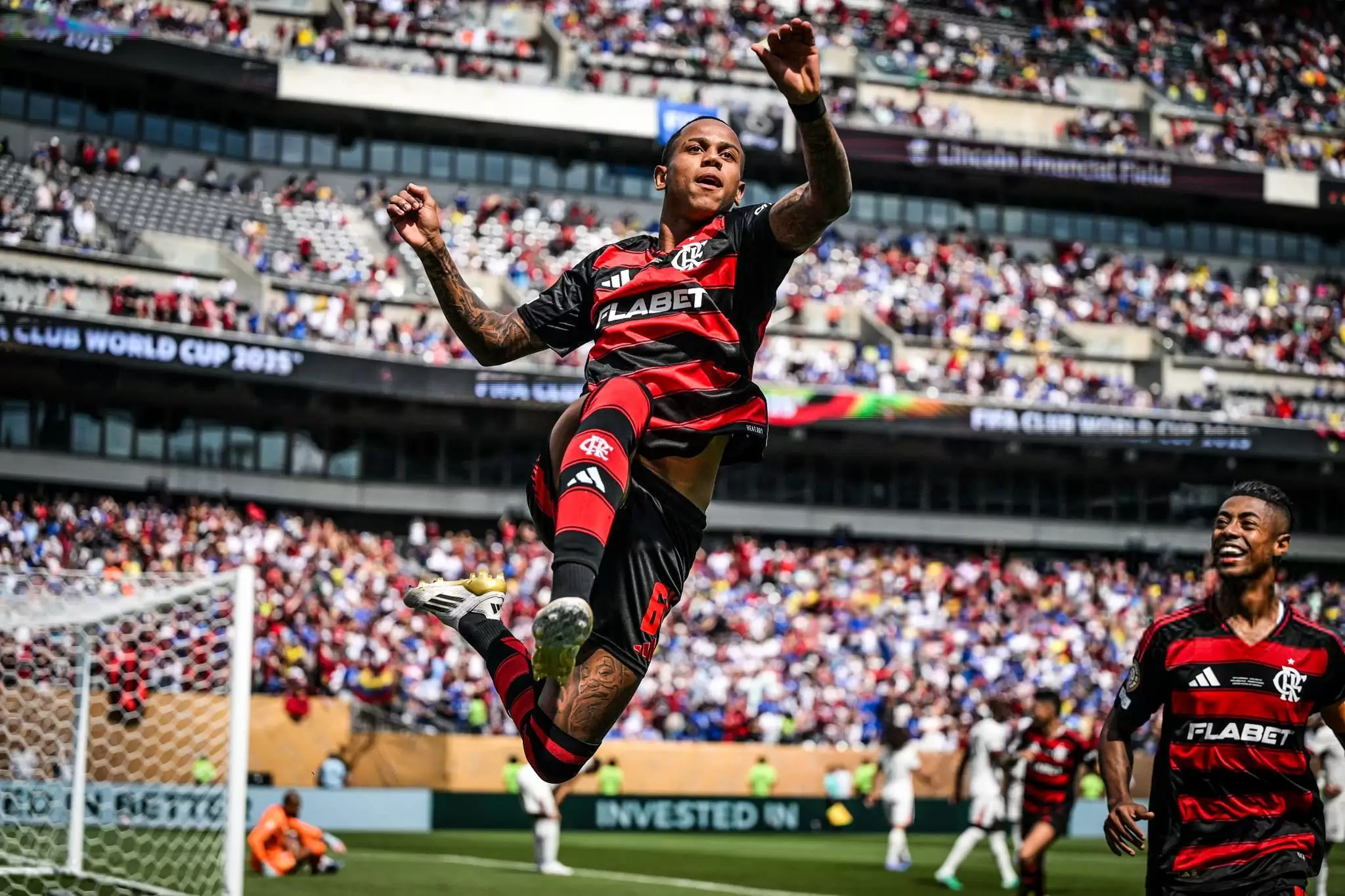 Wallace Yan no Flamengo comemora gol