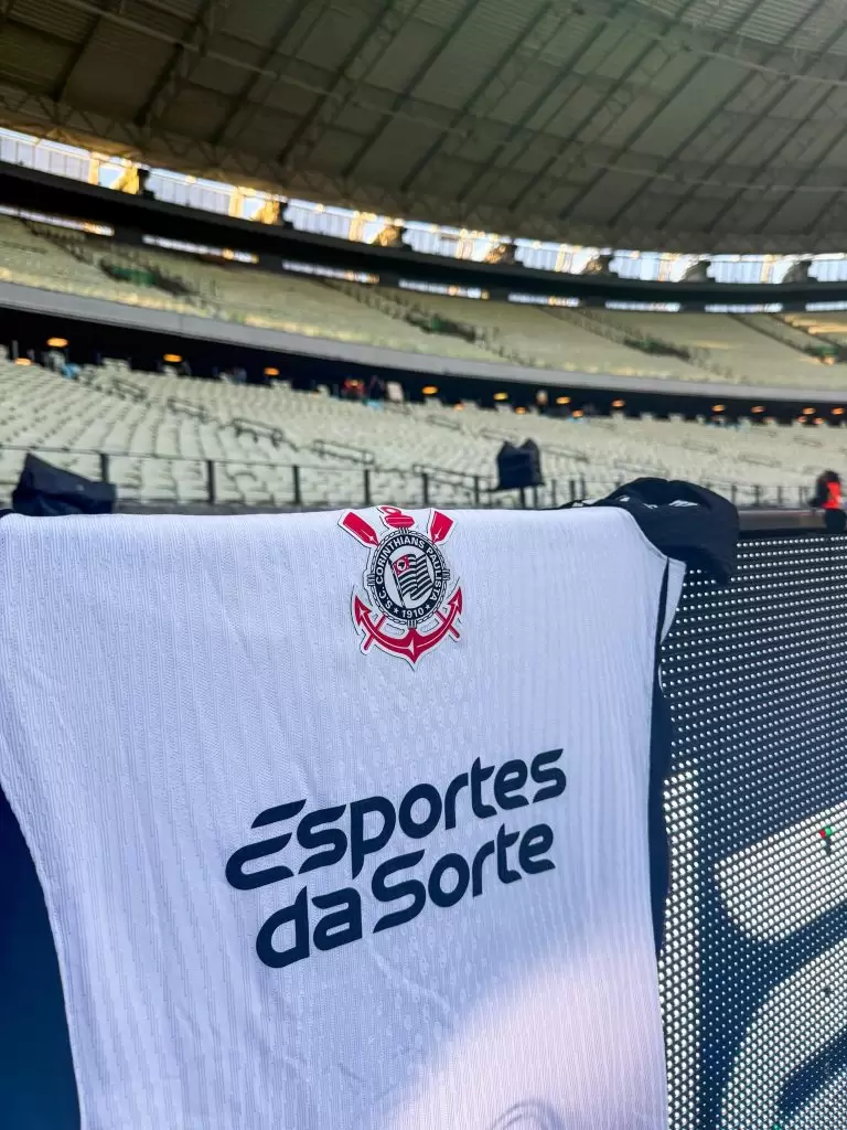 Camisa do Corinthians contra Ceará