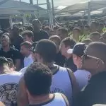 Torcida do Vasco vai ao CT cobrar jogadores