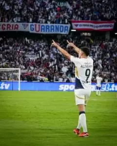 Alzugaray fez um dos gols da vitória da LDU sobre o Botafogo