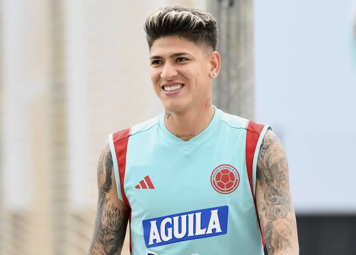 Flamengo negocia com meia Jorge Carrascal