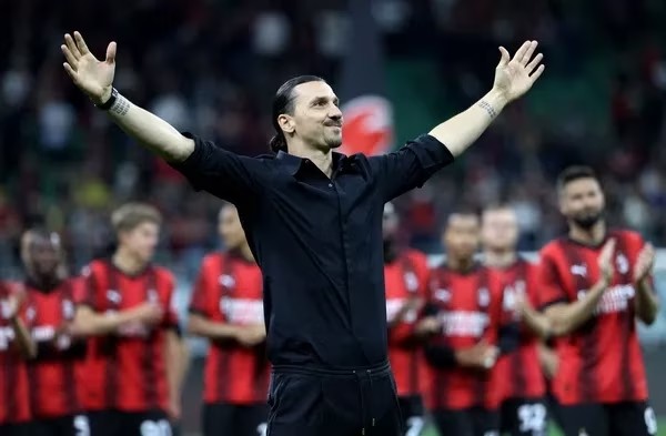 4 brasileiros formam o time de "companheiros mais leais" de Zlatan Ibrahimovic na carreira