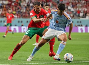 Marrocos e Espanha disputaram a vaga para as quartas de final nesta terça (6). Foto: KARIM JAAFAR/AFP via Getty Images