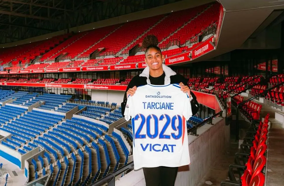 Tarciane é anunciada pelo Lyon, da França. Foto: Reprodução/Olympique Lyonnais Feminino