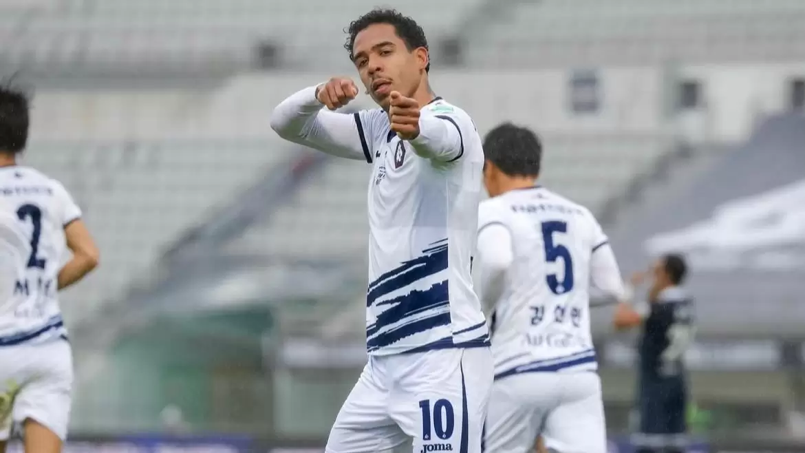 Pedro Vitor, jogador do Cheongju, da Coreia do Sul, que disputa a K-League 2. Foto: Divulgação/Cheongju