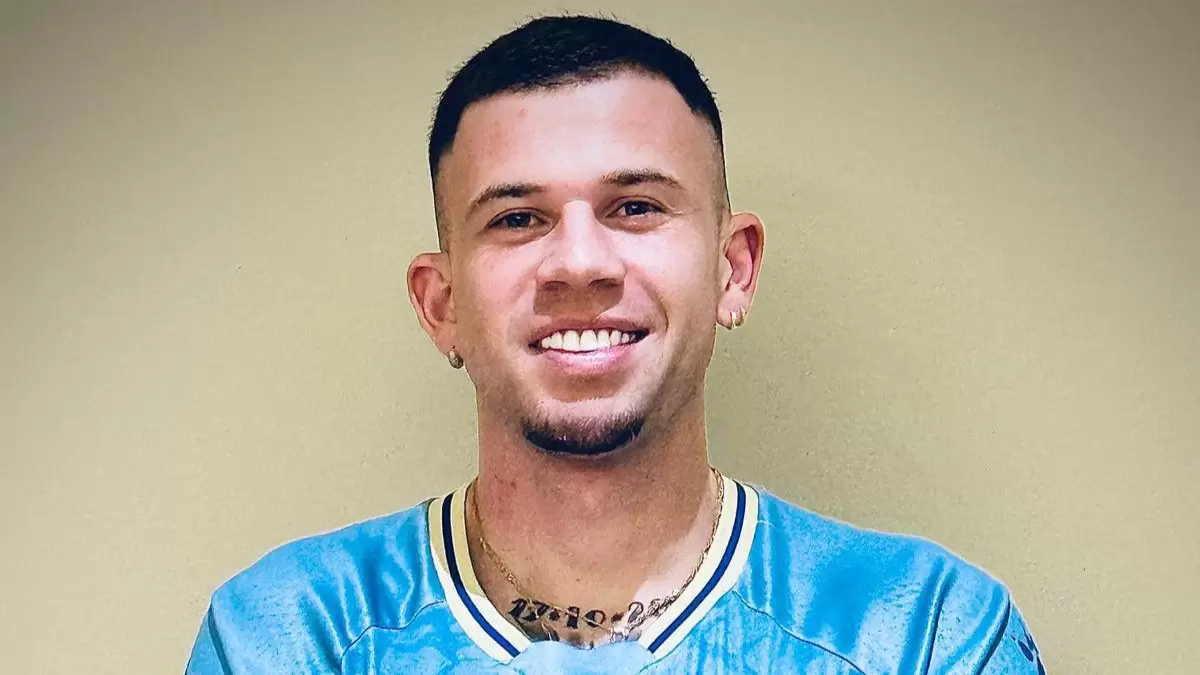 Jobson, volante brasileiro do Al Dhafra, dos Emirados Árabes Unidos. Foto: Divulgação/Al Dhafra