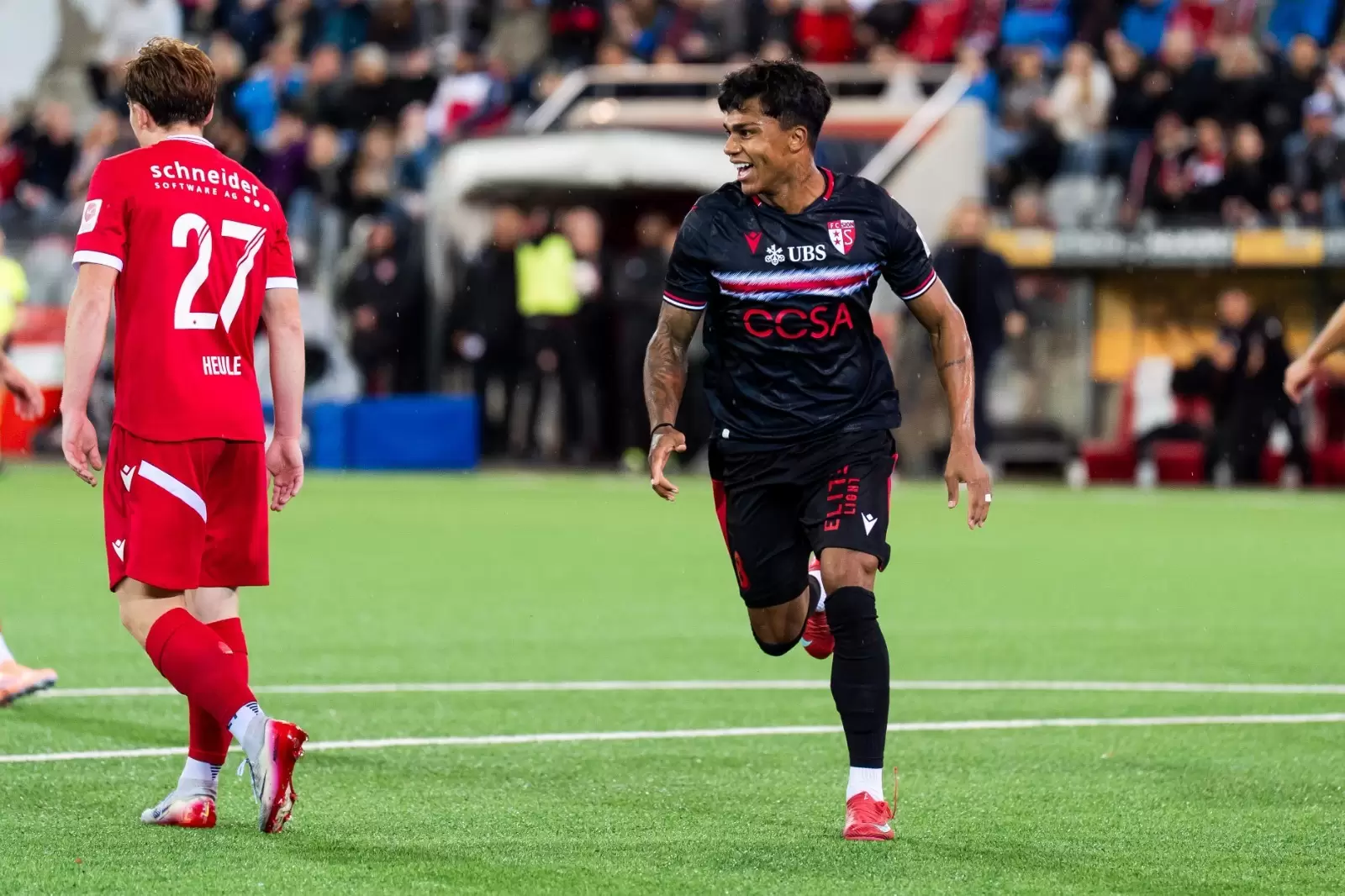 Baltazar, meio-campista do Sion, da Suíça. Foto: Divulgação/Sion