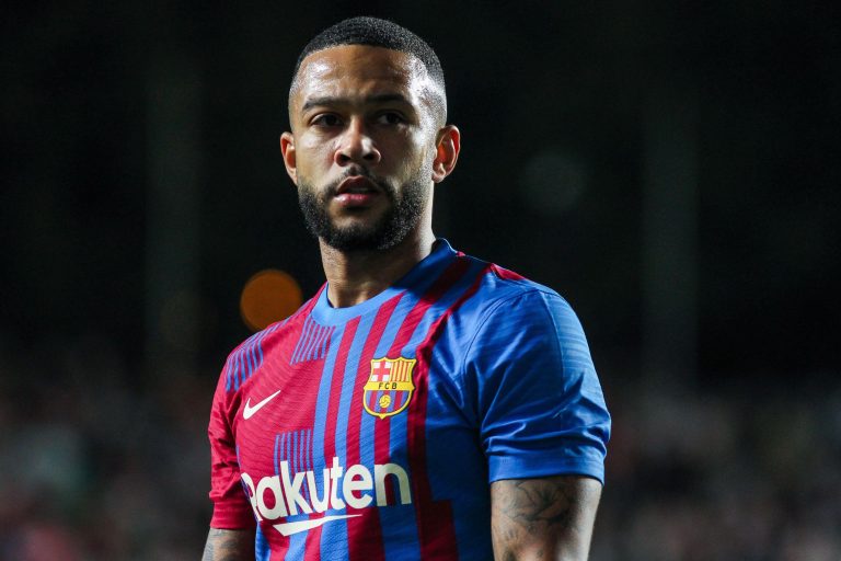 Memphis Depay, em campo pelo Barcelona