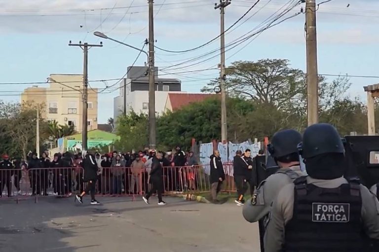 Torcedores do Inter fizeram forte protesto