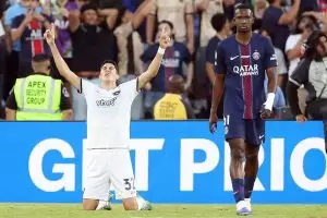 Jair em PSG x Botafogo pela Copa do Mundo de Clubes
