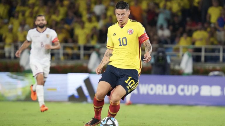 James Rodriguez faz boa apresentação pela Colômbia