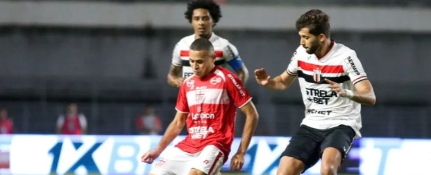 João Paulo, do Cruzeiro, em CRB x Botafogo-SP