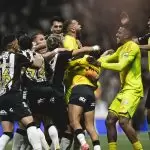 Jogadores do Atlético-MG comemoram classificação na Copa do Brasil 2025