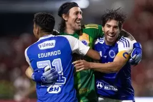Jogadores do Cruzeiro comemoram classificação na Copa do Brasil 2025