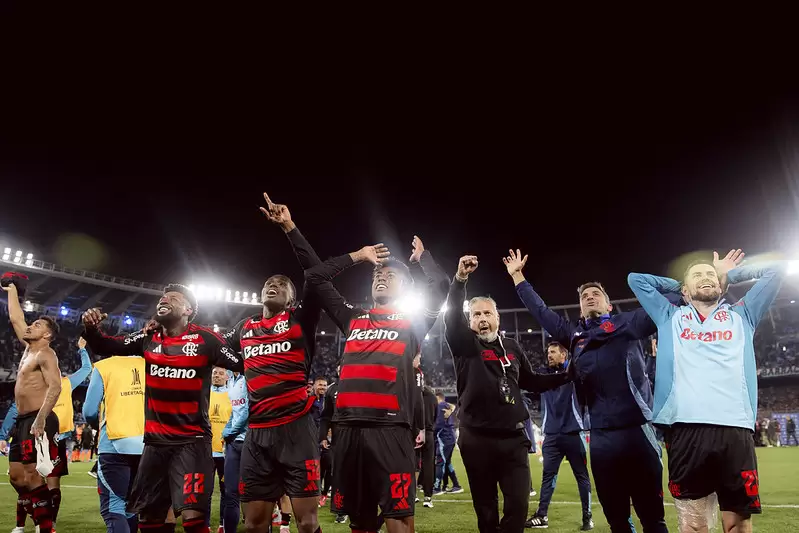Jogadores do Flamengo comemoram vaga na final da Libertadores 2025