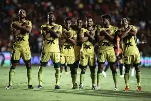Jogadores do Mirassol comemoram vitória sobre o Sport pelo Brasileirão 2025